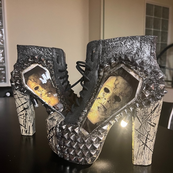 Michael Myers custom boots size 8 - Picture 1 of 1
